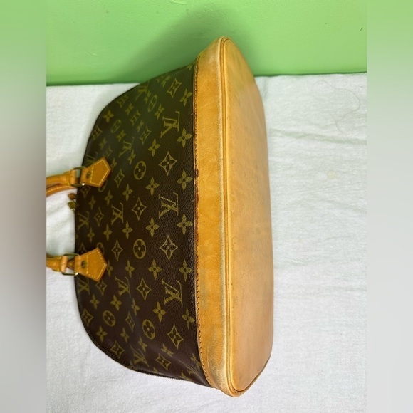 4 𝑳𝒐𝒖𝒊𝒔 𝑽𝒖𝒊𝒕𝒕𝒐𝒏 𝑨𝑳𝑴𝑨 𝑷𝑴 (Date Code VI0963) - Picture 5 of 14